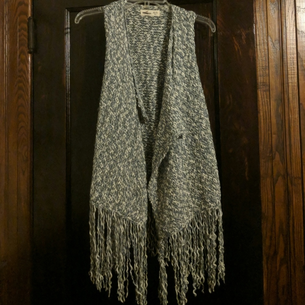 Grey knit shrug sweater